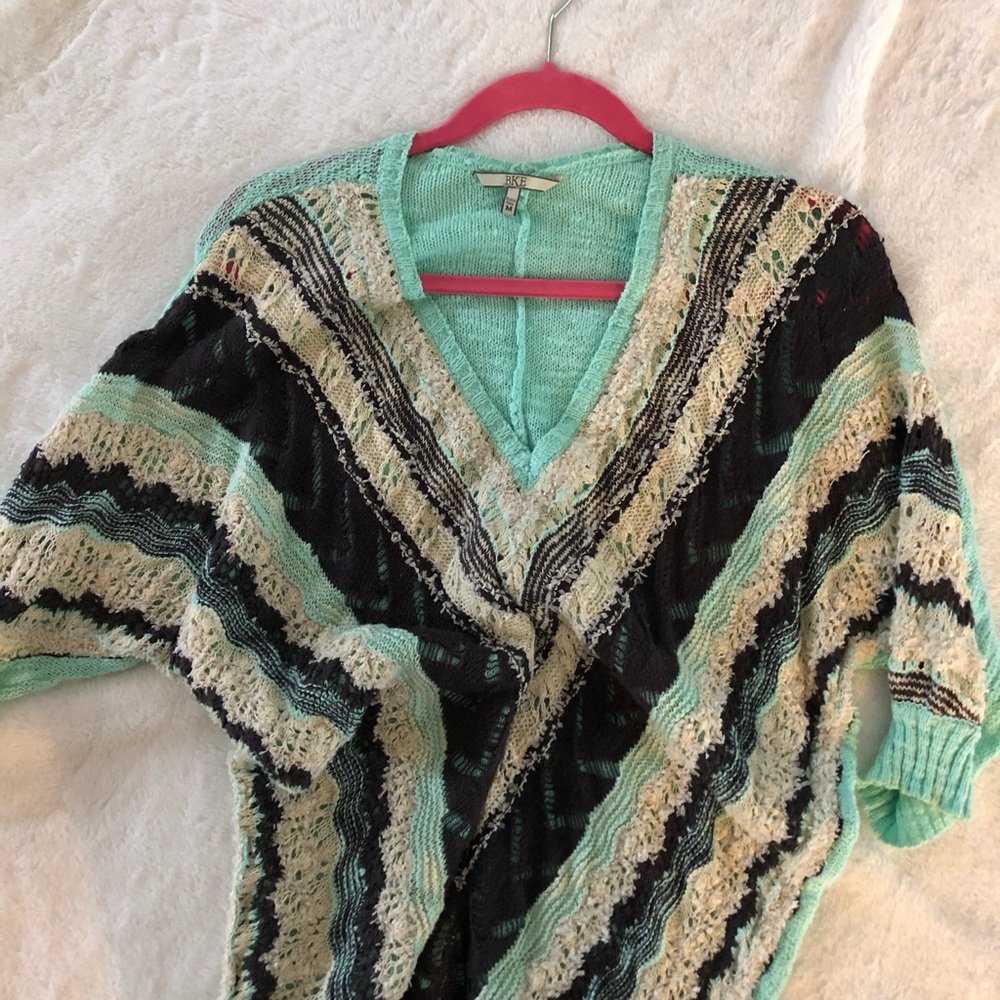 Sweater - Picture 3 of 6